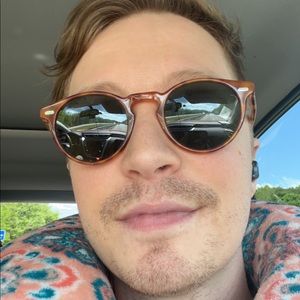 Meet your Posher, Daniel